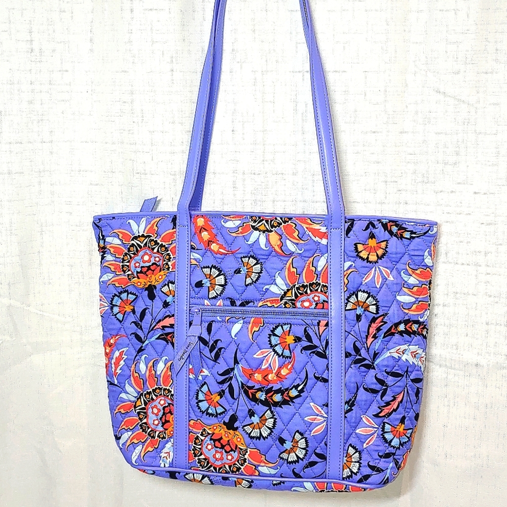 🎉HP🎉Vera Bradley Small trimmed tote in Mural Garden - Picture 2 of 6